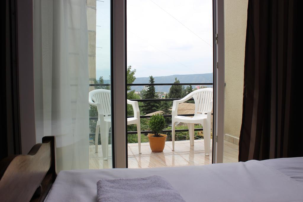 Hotel Nina Tbilisi Esterno foto
